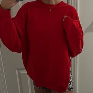 OVERSIZED RED CREWNECK